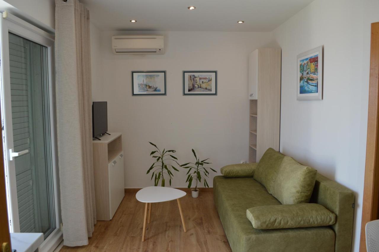 מליני Apartments Spilan מראה חיצוני תמונה